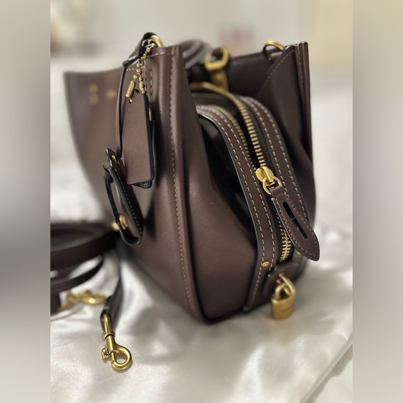 Coach Rogue Bag 31 in Maple-Like New - Picture 5 of 15